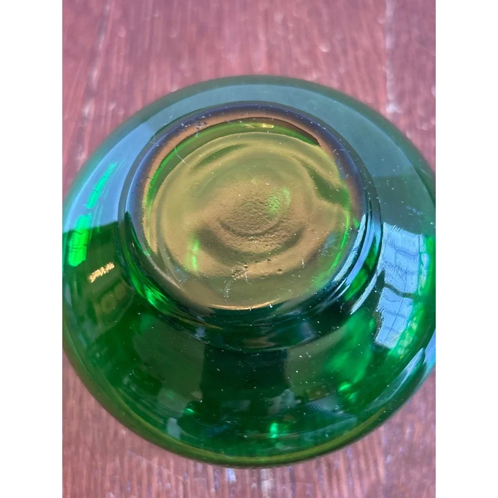 Vintage Emerald Green Glass Bud Vase Ruffled Rim Squat Bulbous Decorative 3.5in